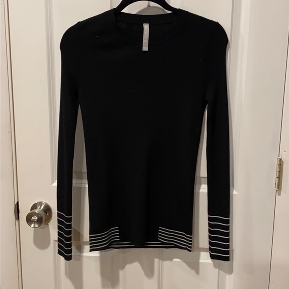Athleta Slim Ribbed Sweater w Reflective Detail EUC - Picture 5 of 12